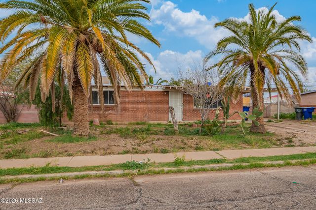 4833 E 23rd Street, Tucson, AZ 85711