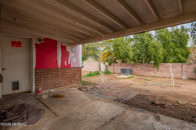 4833 E 23rd Street, Tucson, AZ 85711
