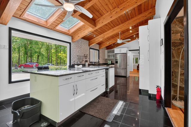 4496 OCCOQUAN VIEW CT, Woodbridge, VA 22192