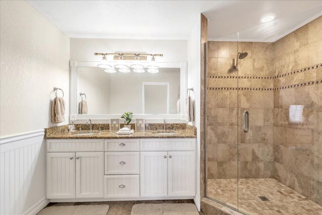 111 PINEWOOD DRIVE, Davenport, FL 33896
