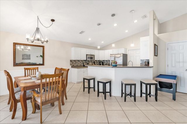 111 PINEWOOD DRIVE, Davenport, FL 33896