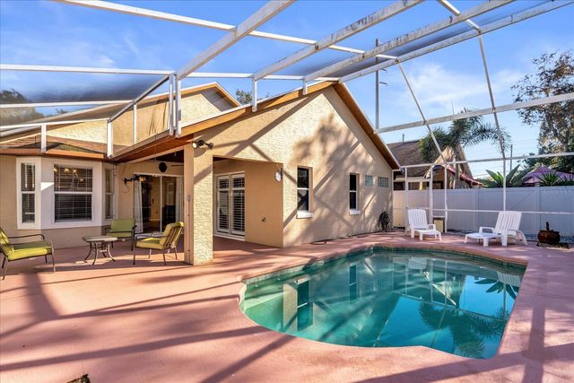 111 PINEWOOD DRIVE, Davenport, FL 33896