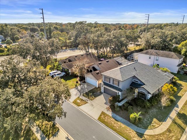 111 PINEWOOD DRIVE, Davenport, FL 33896