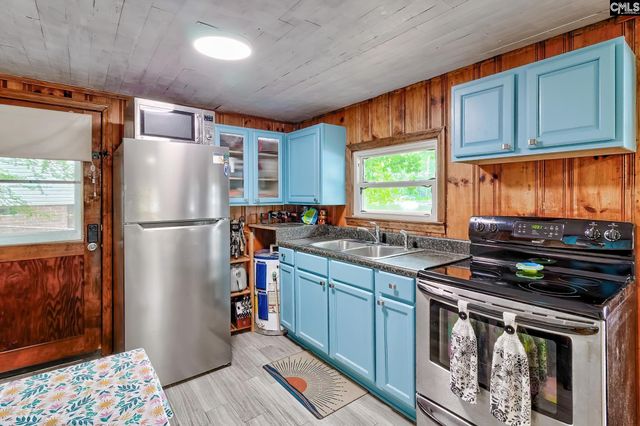 132 Highknoll Court, Gilbert, SC 29054