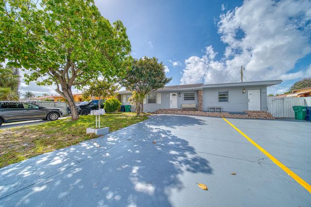 7620 SW 21st St 7620, Miami, FL 33155