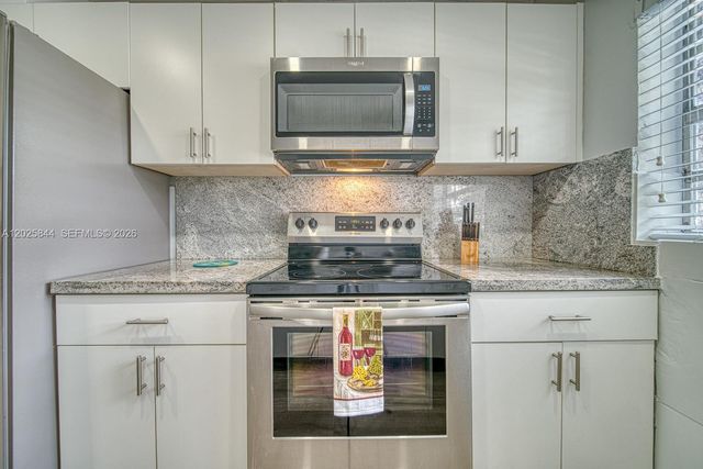 7620 SW 21st St 7620, Miami, FL 33155
