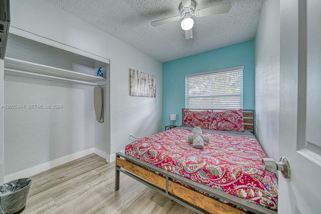 7620 SW 21st St 7620, Miami, FL 33155