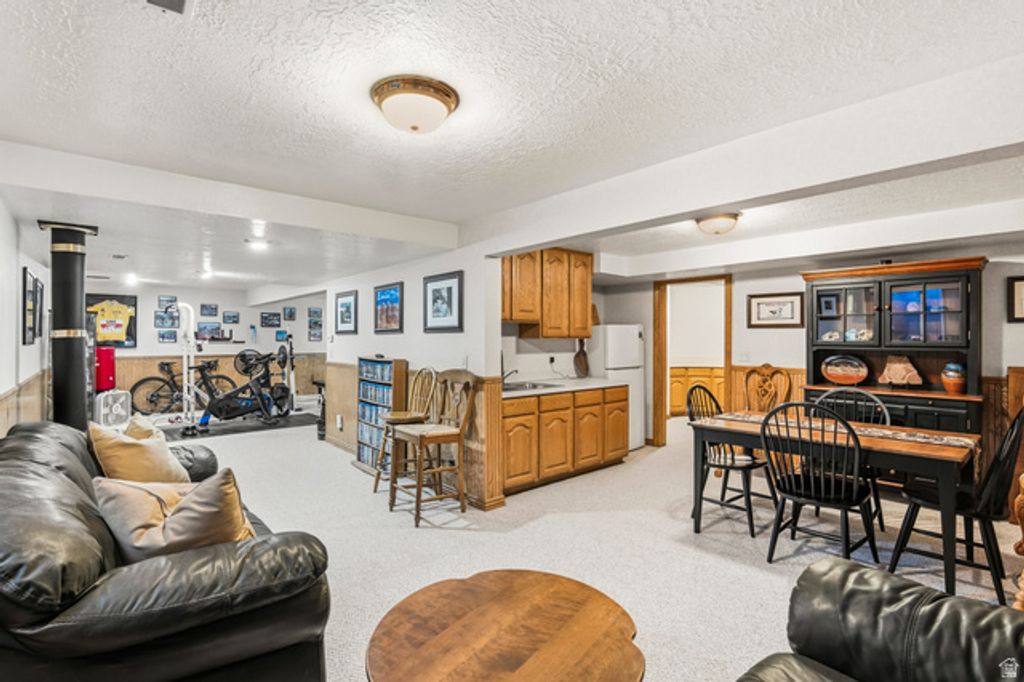 Image 22 of property listing at 674 E 3525 N, North Ogden, UT 84414