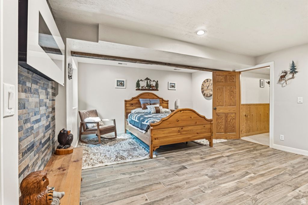 Image 23 of property listing at 674 E 3525 N, North Ogden, UT 84414