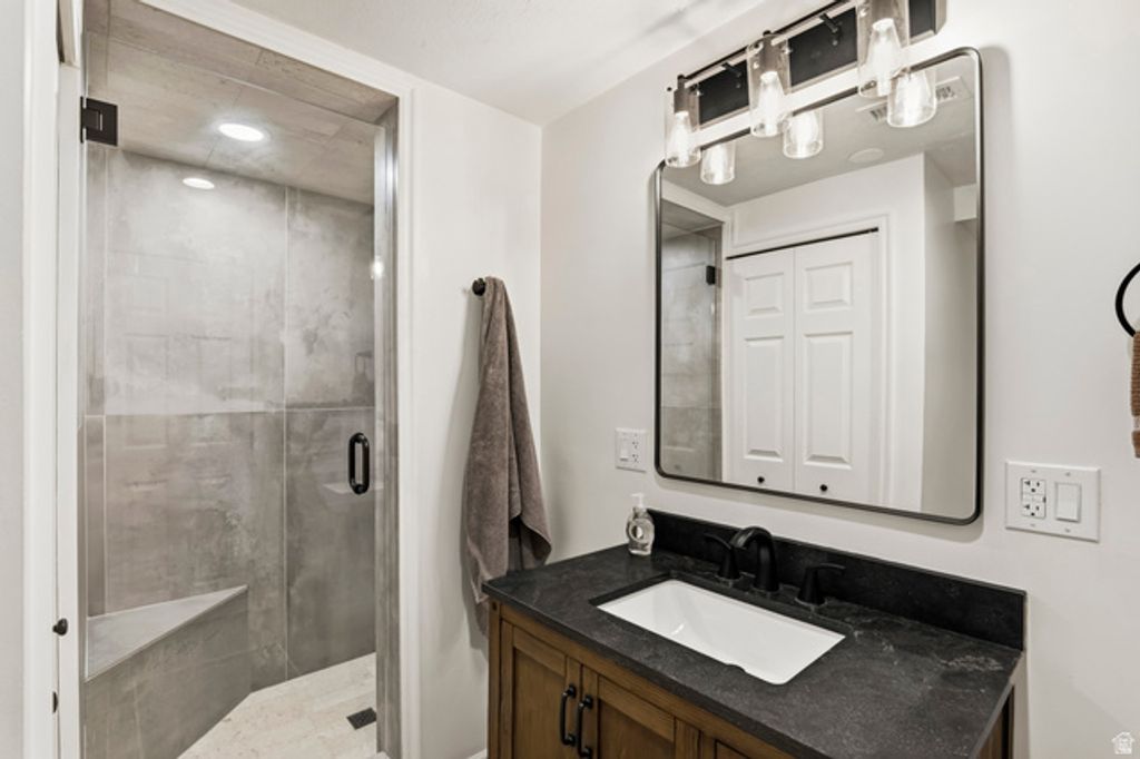 Image 24 of property listing at 674 E 3525 N, North Ogden, UT 84414