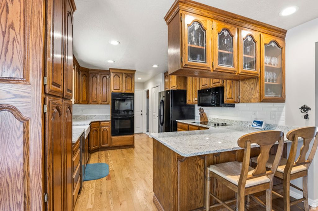 Image 8 of property listing at 674 E 3525 N, North Ogden, UT 84414