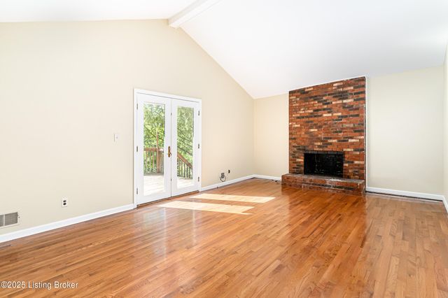 2316 Stannye Dr, Louisville, KY 40222