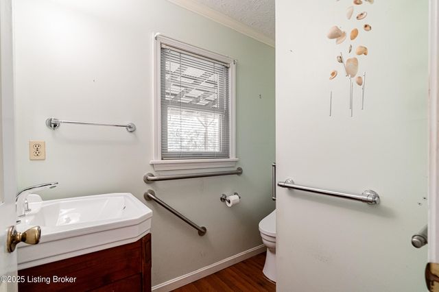 2316 Stannye Dr, Louisville, KY 40222