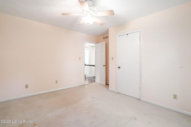 2316 Stannye Dr, Louisville, KY 40222