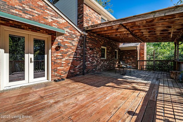 2316 Stannye Dr, Louisville, KY 40222