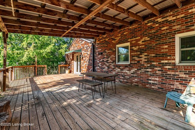 2316 Stannye Dr, Louisville, KY 40222