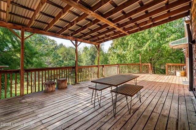 2316 Stannye Dr, Louisville, KY 40222