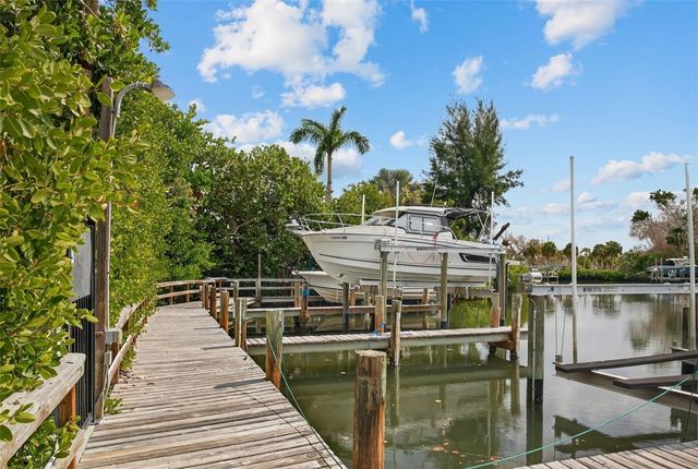 7108 MIDNIGHT PASS ROAD, Sarasota, FL 34242