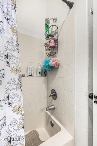 10030 W INDIAN SCHOOL Road 255, Phoenix, AZ 85037
