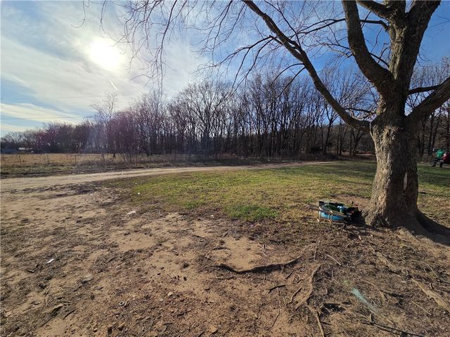 10537 Roundhill Road, Lincoln, AR 72744