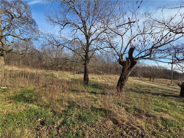 10537 Roundhill Road, Lincoln, AR 72744