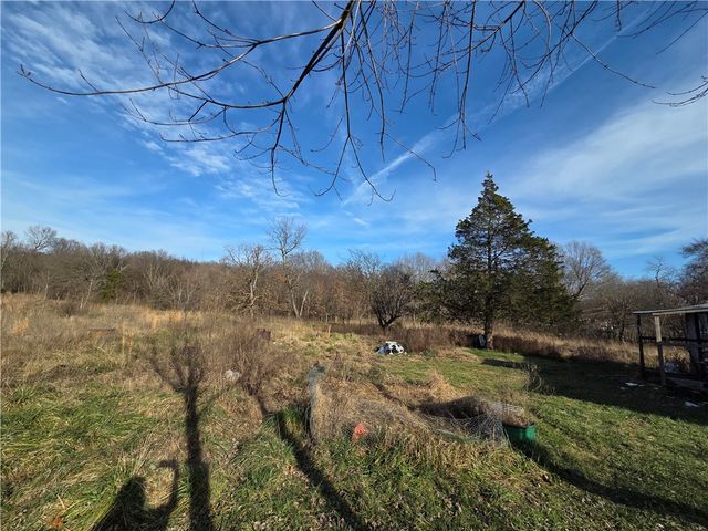 10537 Roundhill Road, Lincoln, AR 72744