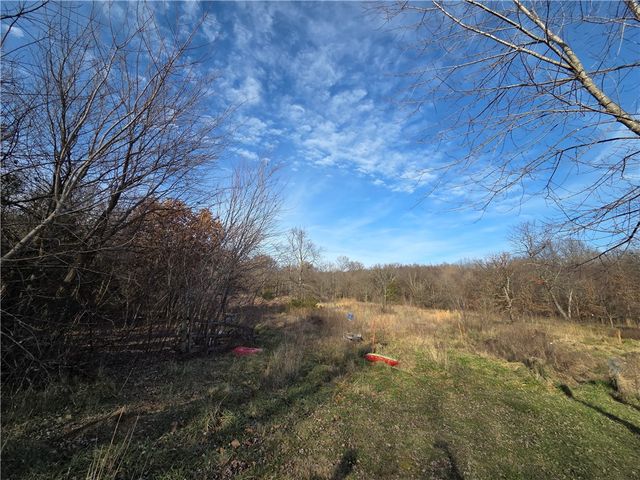 10537 Roundhill Road, Lincoln, AR 72744