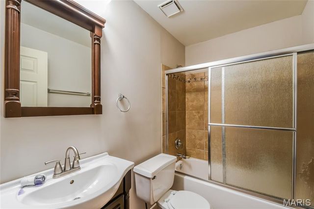 628 Bugle Run Drive, Florissant, MO 63034