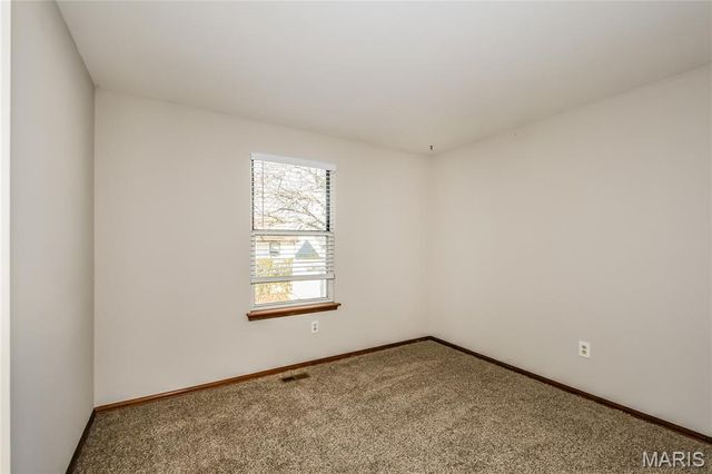 628 Bugle Run Drive, Florissant, MO 63034