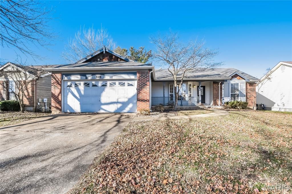 628 Bugle Run Drive, Florissant, MO 63034
