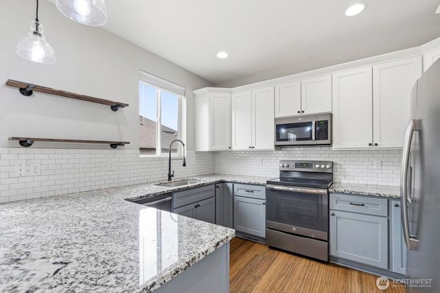 6974 Bailey Street SE, Lacey, WA 98513