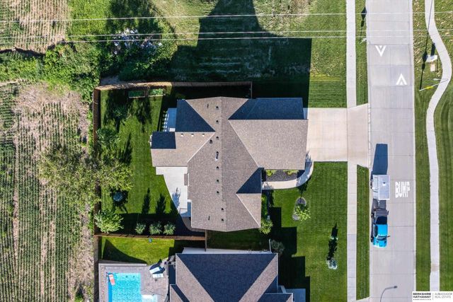 18620 Grand Avenue, Elkhorn, NE 68022
