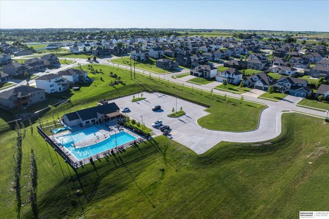18620 Grand Avenue, Elkhorn, NE 68022