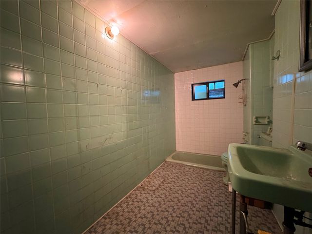 1934 Kessler Parkway, Dallas, TX 75208