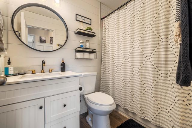 9280 Emerald Crest Dr, Elk Grove, CA 95624