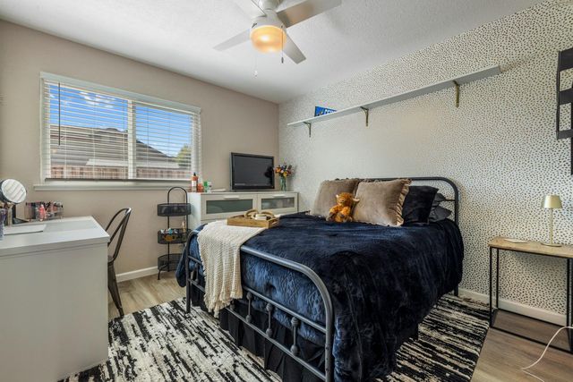 9280 Emerald Crest Dr, Elk Grove, CA 95624