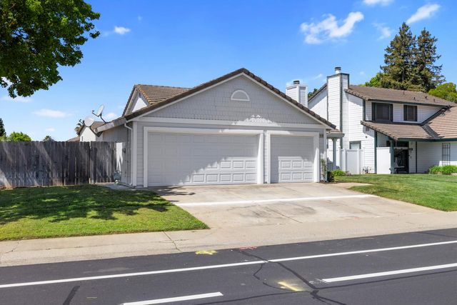 9280 Emerald Crest Dr, Elk Grove, CA 95624