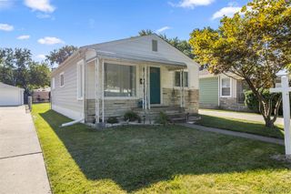 4421 Edgewood Street, Dearborn Heights, MI 48125