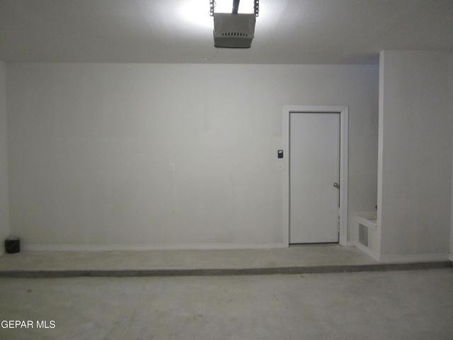 12253 Desert Cliff Court, El Paso, TX 79938