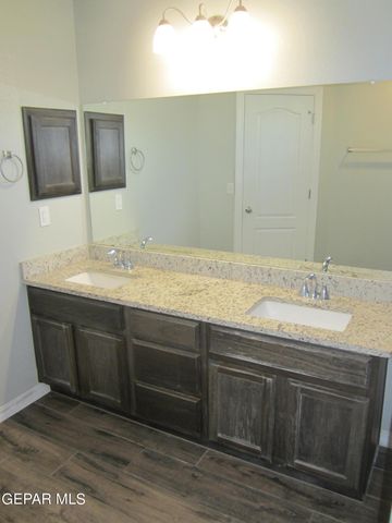12253 Desert Cliff Court, El Paso, TX 79938