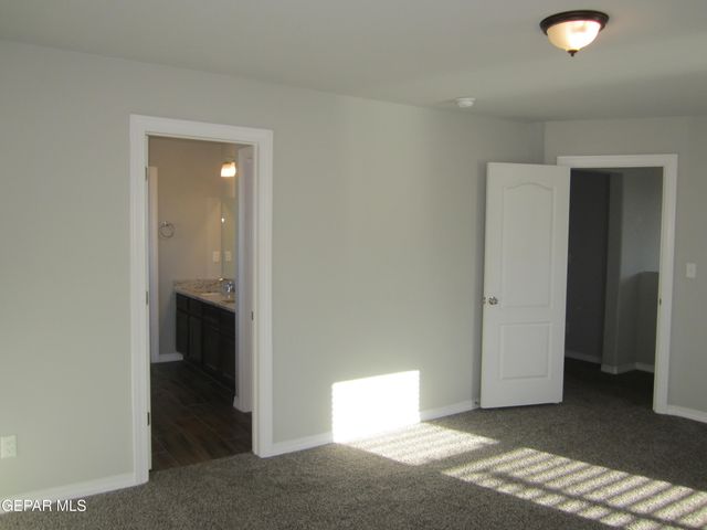 12253 Desert Cliff Court, El Paso, TX 79938