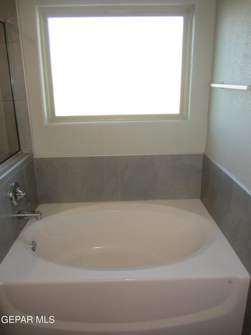 12253 Desert Cliff Court, El Paso, TX 79938