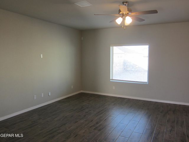 12253 Desert Cliff Court, El Paso, TX 79938