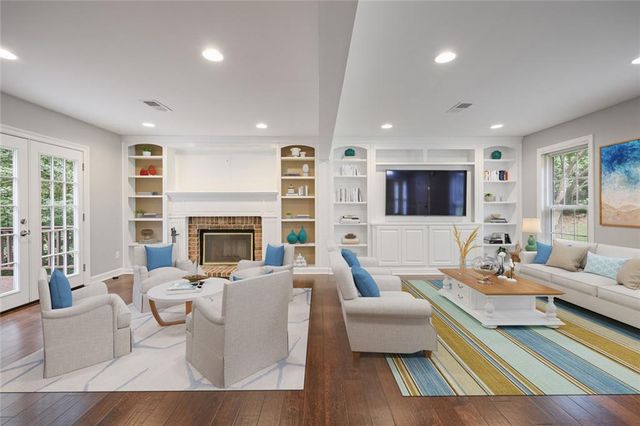 525 Cranberry Place, Roswell, GA 30076