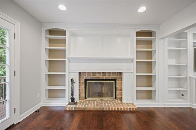 525 Cranberry Place, Roswell, GA 30076