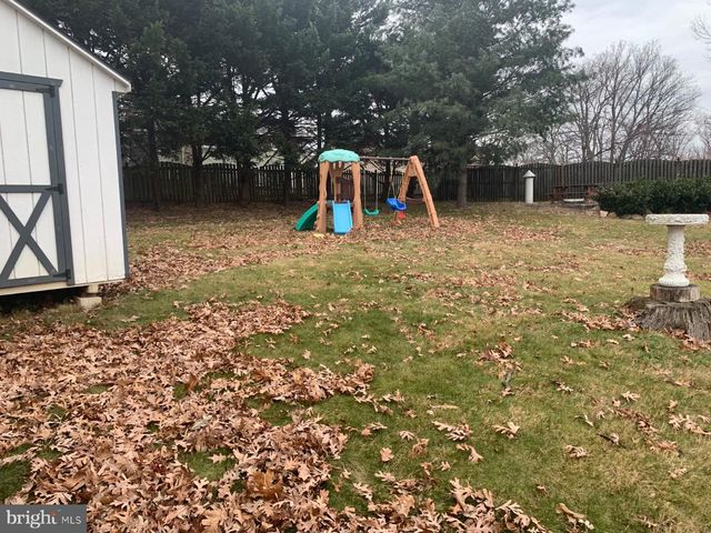 7004 FITZPATRICK DR, Laurel, MD 20707