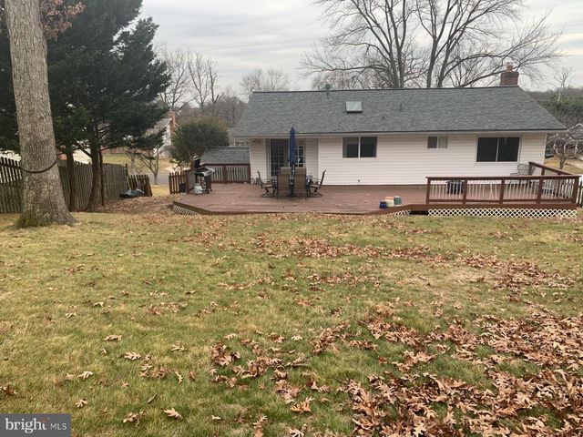 7004 FITZPATRICK DR, Laurel, MD 20707