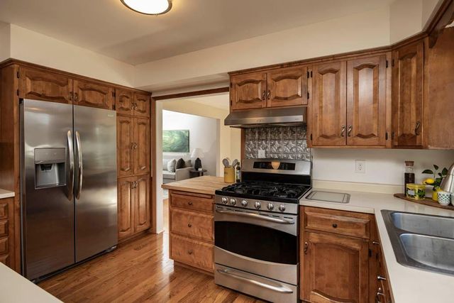5600 W 70th Street, Edina, MN 55439