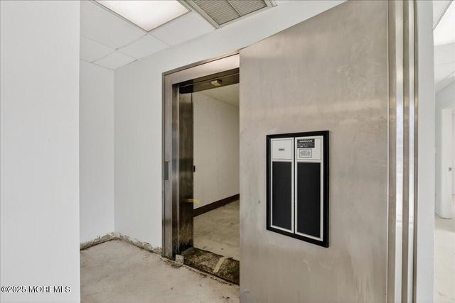 9 Wrangle Brook Road, Toms River, NJ 08755