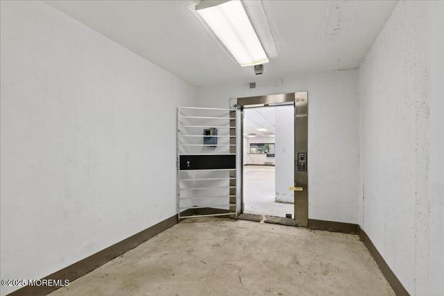 9 Wrangle Brook Road, Toms River, NJ 08755